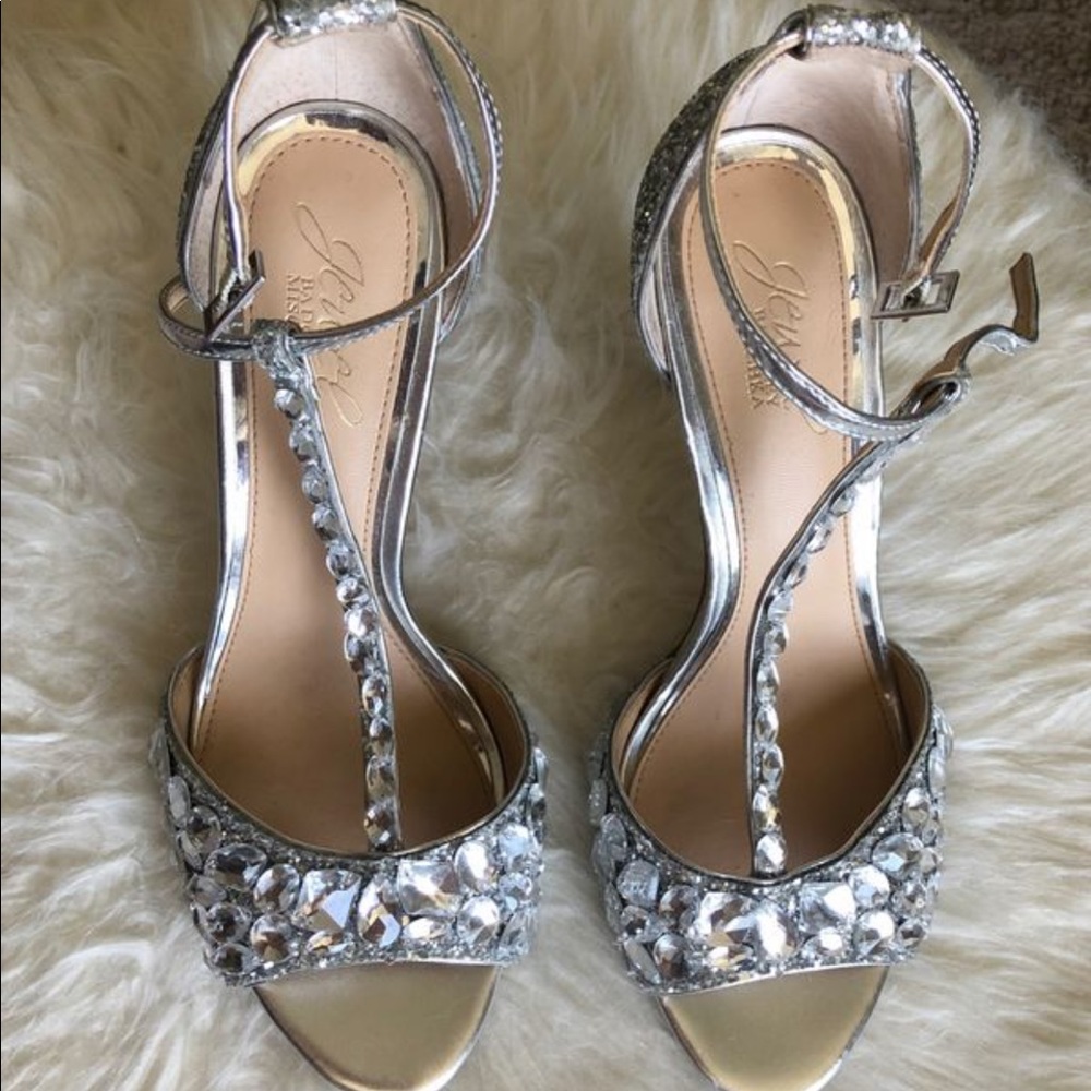 Jewel Badgley Mischka Graciella Sandal Pewter